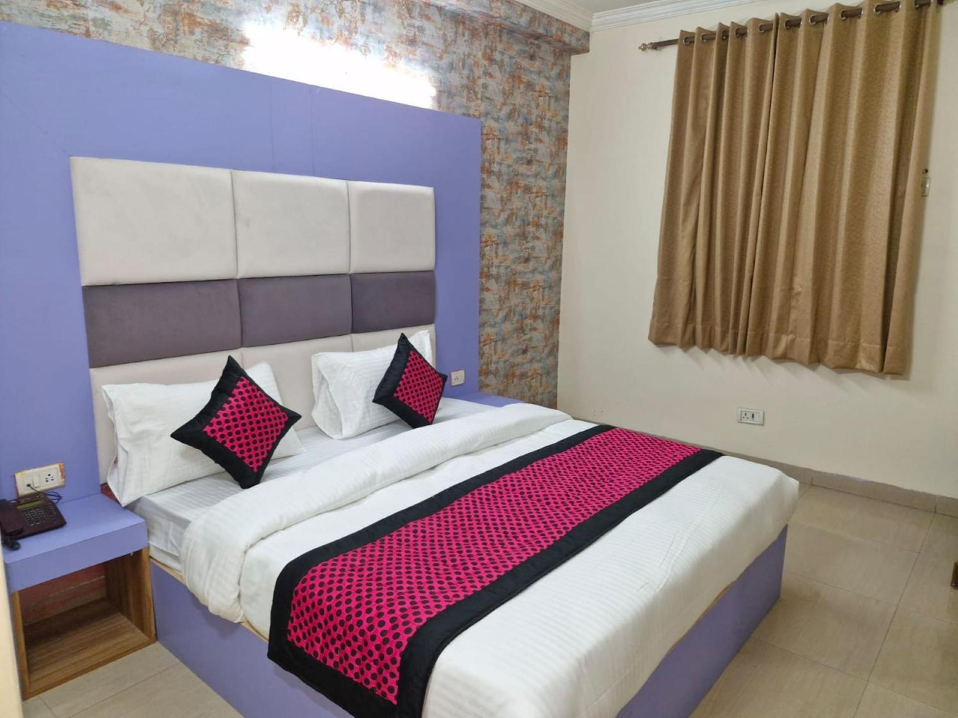 Airport Hotel Mayank Residency Nueva Delhi Exterior foto