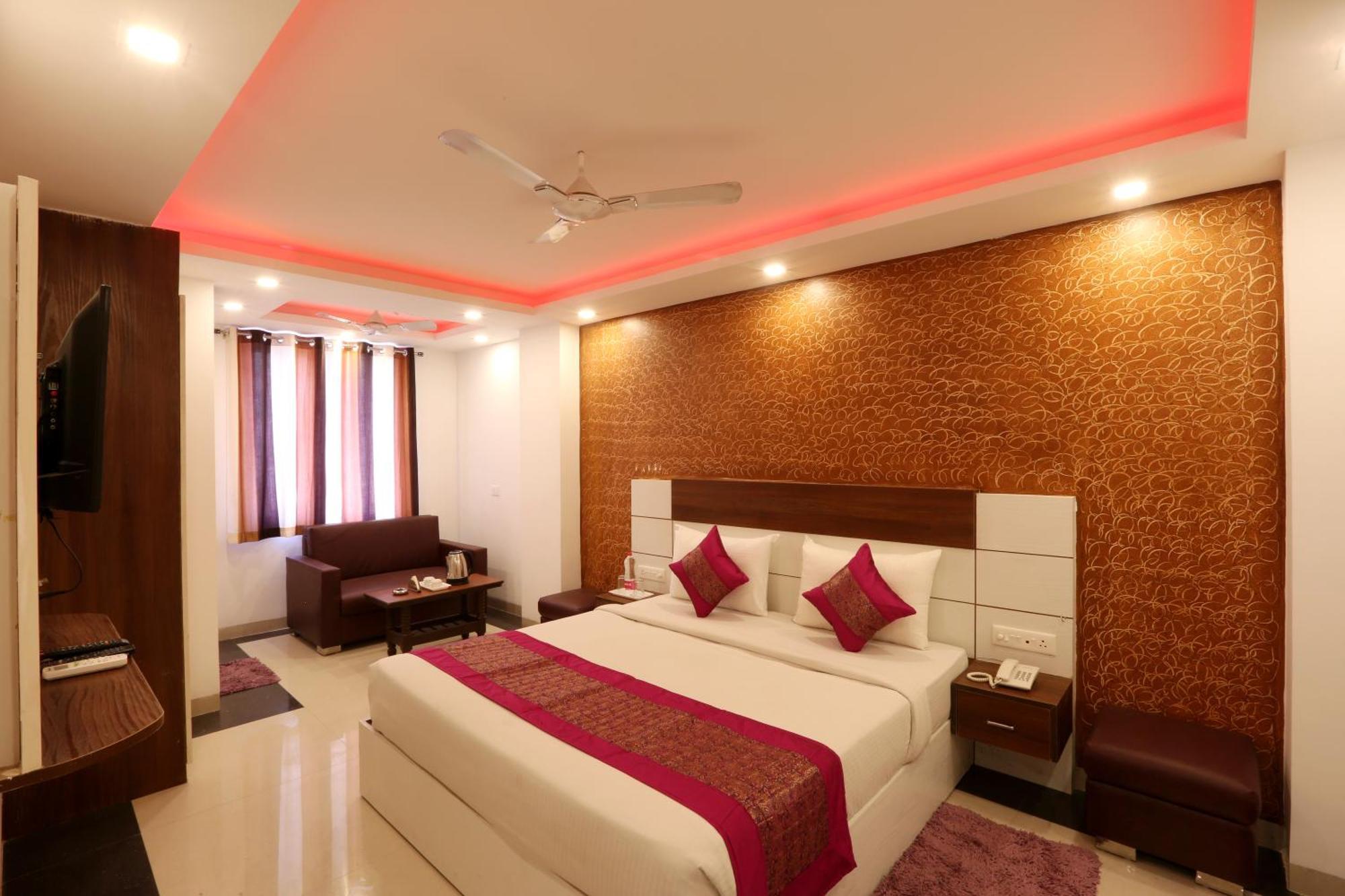 Airport Hotel Mayank Residency Nueva Delhi Exterior foto