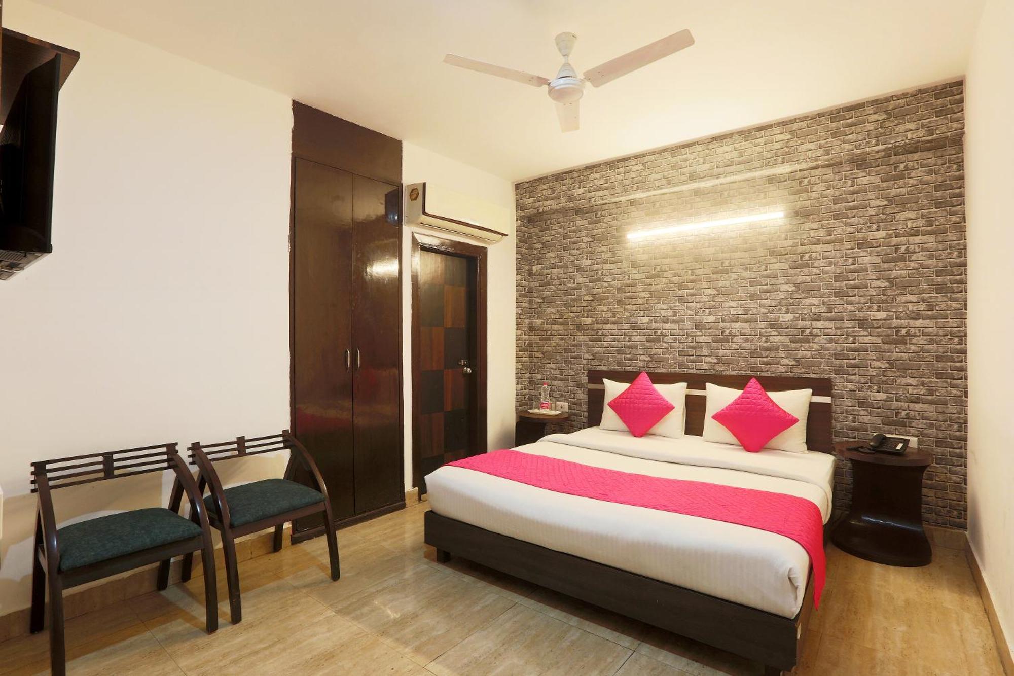 Airport Hotel Mayank Residency Nueva Delhi Exterior foto