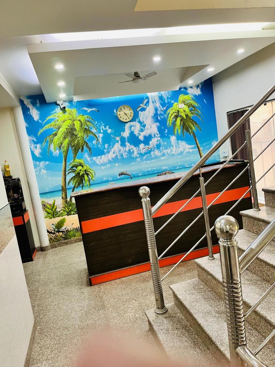 Airport Hotel Mayank Residency Nueva Delhi Exterior foto